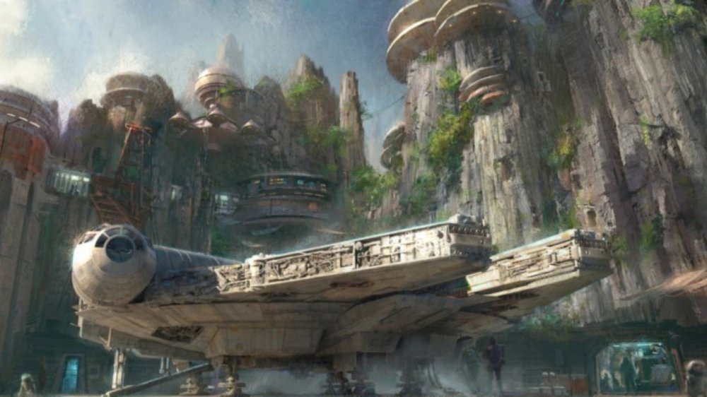 star-wars-galaxys-edge-millennium-falcon-1169684-1280x0