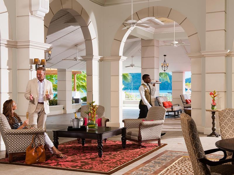 sandals-grande-st-lucian-open-air-lobby